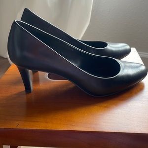 Classic Leather heels